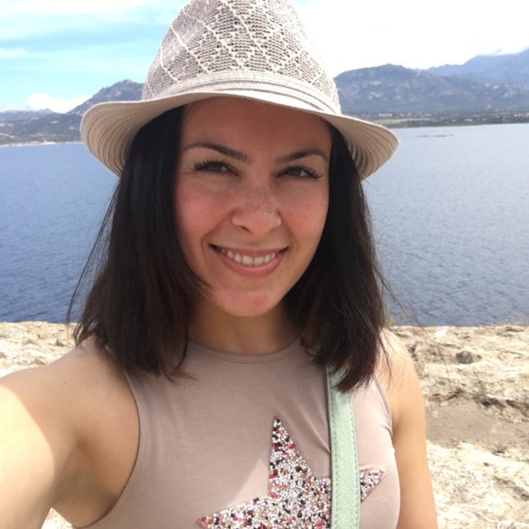 Meet your Posher, Alana - Picture 1 of 1